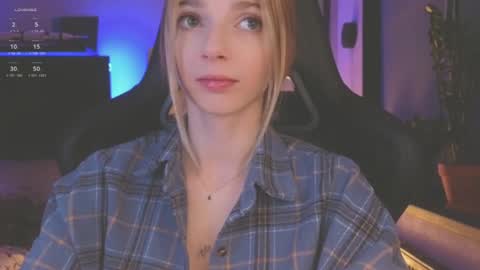 Snapshot of baby_gopn1k chatting on December 5, 5:04 am baby gopn1k online show from December 5, 5:04 am