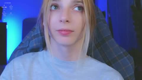 Snapshot of baby_gopn1k chatting on December 20, 6:02 pm baby gopn1k online show from December 20, 6:02 pm