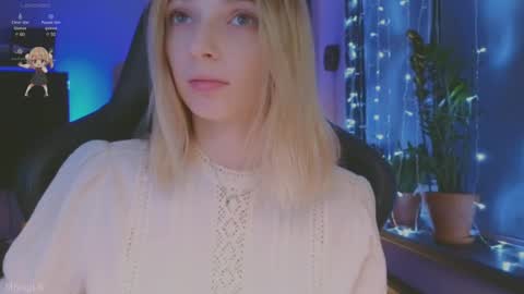 Snapshot of baby_gopn1k chatting on December 23, 3:01 pm baby gopn1k online show from December 23, 3:01 pm