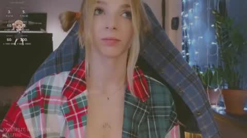 Snapshot of baby_gopn1k chatting on December 25, 4:54 am baby gopn1k online show from December 25, 4:54 am