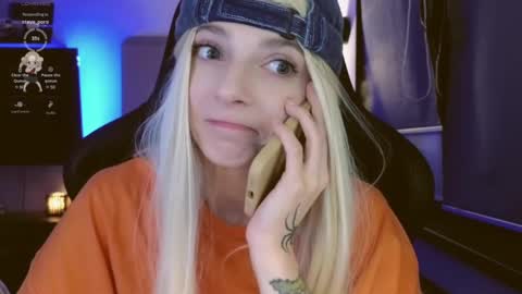 Snapshot of baby_gopn1k chatting on February 6, 3:09 pm baby gopn1k online show from February 6, 3:09 pm