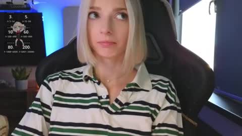 Snapshot of baby_gopn1k chatting on September 24, 5:00 am baby gopn1k online show from September 24, 5:00 am