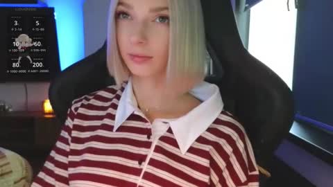 Snapshot of baby_gopn1k chatting on September 30, 5:01 am baby gopn1k online show from September 30, 5:01 am