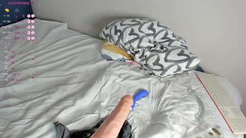 Snapshot of baby_jul1 chatting on January 1, 2:20 pm JULY online show from January 1, 2:20 pm