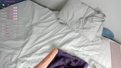 Snapshot of baby_jul1 chatting on February 15, 4:12 pm JULY online show from February 15, 4:12 pm