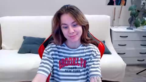 baby_kitte online show from January 4, 4:22 pm