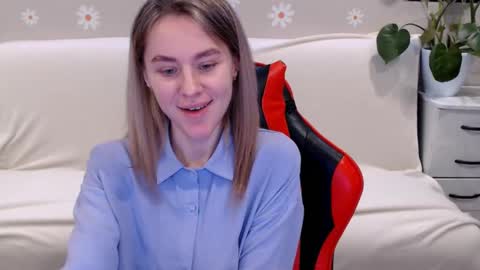 baby_kitte online show from February 27, 5:24 am