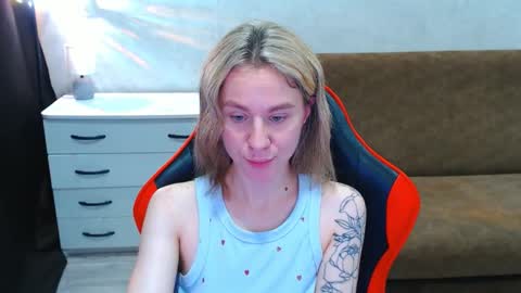 baby_kitte online show from November 2, 7:11 am