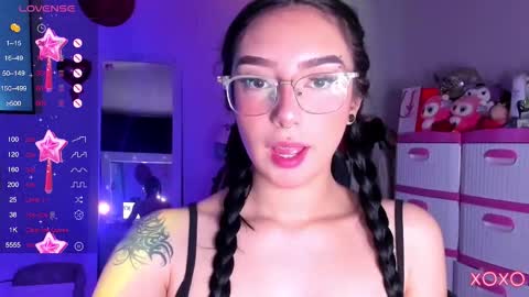 lily online show from September 10, 11:10 am