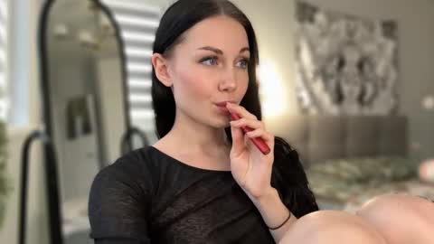 Snapshot of babycoffee chatting on October 9, 10:24 am Baby Coffee online show from October 9, 10:24 am