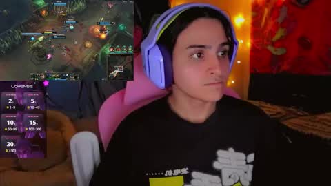 Snapshot of babysofix_ chatting on October 13, 8:36 am babysofix_ online show from October 13, 8:36 am