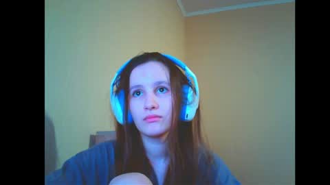 Alice  online show from January 28, 8:15 pm