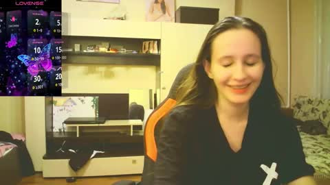 Alice  online show from October 2, 12:17 am