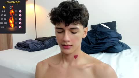 jhojan online show from February 9, 11:46 pm