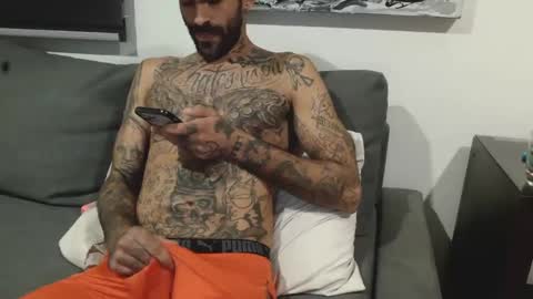 BadCouple  online show from October 1, 12:38 am