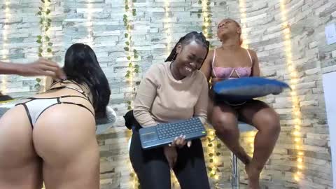 candy and dayan online show from February 28, 11:25 am