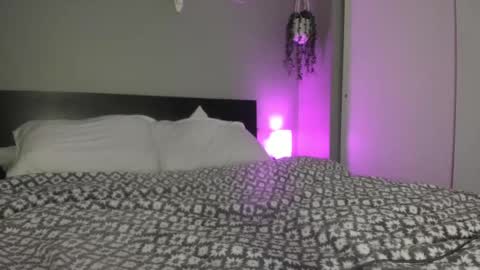 Jade online show from September 19, 3:41 am