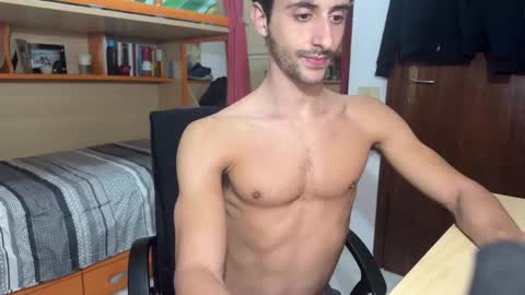 Snapshot of badguy_22 chatting on November 17, 8:58 pm Badguy online show from November 17, 8:58 pm