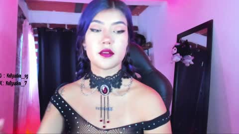        Please help me to reach 100 thumbs up online show from December 12, 7:04 pm