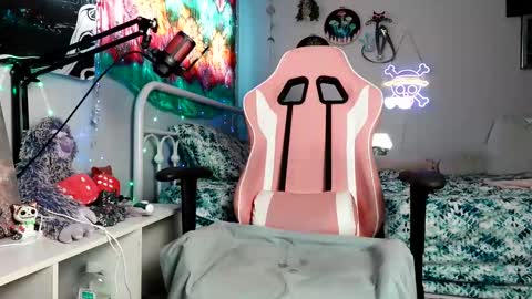 Bae Bae Blue online show from October 29, 7:04 pm