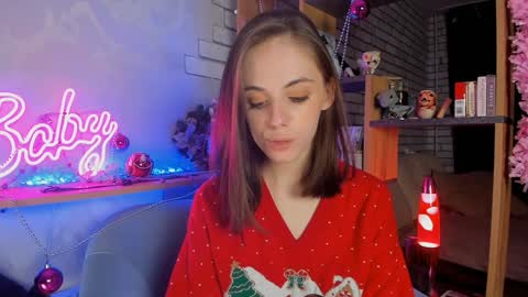 Molly  links in bio online show from December 15, 8:36 pm