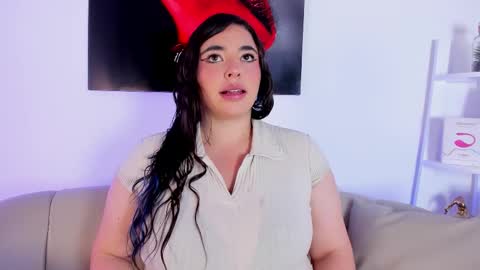 bagiolett  online show from September 25, 7:17 pm