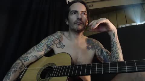 Snapshot of bailey39 chatting on December 2, 1:25 am Bailey online show from December 2, 1:25 am