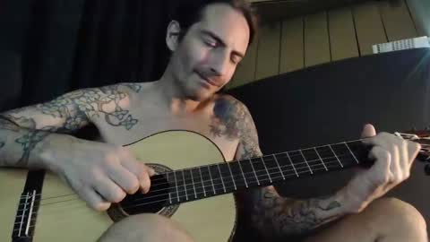 Snapshot of bailey39 chatting on December 6, 2:24 am Bailey online show from December 6, 2:24 am