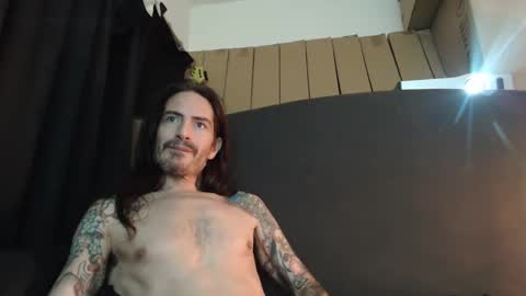 Snapshot of bailey39 chatting on January 27, 1:26 am Bailey online show from January 27, 1:26 am