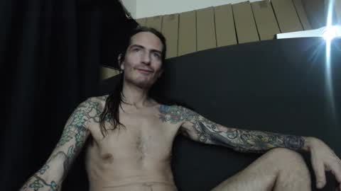 Snapshot of bailey39 chatting on February 10, 3:13 am Bailey online show from February 10, 3:13 am