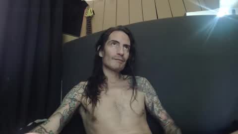 Snapshot of bailey39 chatting on February 14, 9:24 am Bailey online show from February 14, 9:24 am