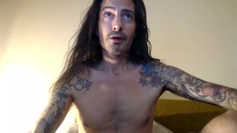 Snapshot of bailey39 chatting on September 9, 12:10 am Bailey online show from September 9, 12:10 am