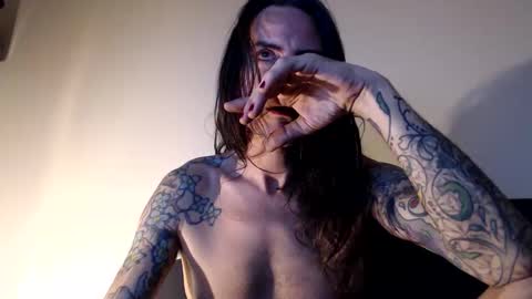 Snapshot of bailey39 chatting on October 12, 3:38 am Bailey online show from October 12, 3:38 am