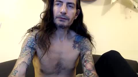 Snapshot of bailey39 chatting on November 20, 1:39 am Bailey online show from November 20, 1:39 am