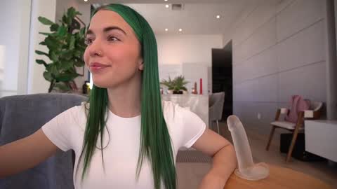 Snapshot of bailey_eilish chatting on January 25, 1:41 pm Bailey online show from January 25, 1:41 pm