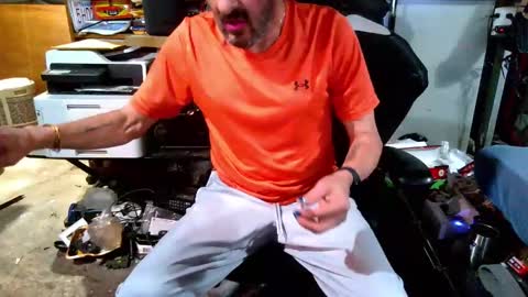 Snapshot of balddickstroking chatting on September 10, 12:49 pm balddickstroking online show from September 10, 12:49 pm