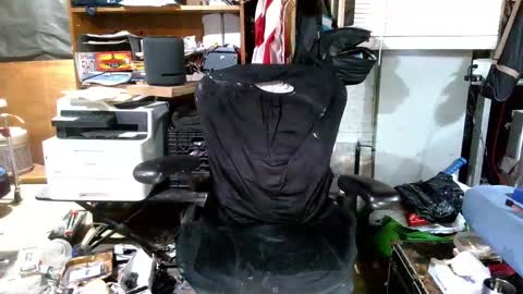 Snapshot of balddickstroking chatting on October 17, 1:53 am balddickstroking online show from October 17, 1:53 am