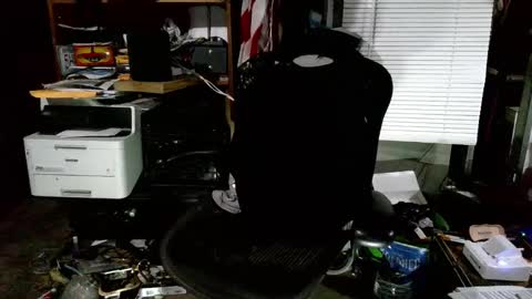 Snapshot of balddickstroking chatting on November 9, 8:23 am balddickstroking online show from November 9, 8:23 am