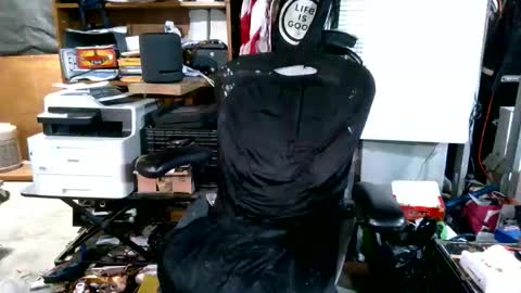 Snapshot of balddickstroking chatting on November 14, 2:43 am balddickstroking online show from November 14, 2:43 am