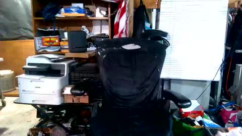 Snapshot of balddickstroking chatting on November 22, 4:11 am balddickstroking online show from November 22, 4:11 am