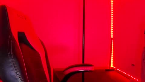 Snapshot of bambiboo8113 chatting on February 14, 9:03 am bambiboo8113 online show from February 14, 9:03 am