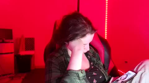 Snapshot of bambiboo8113 chatting on February 15, 8:43 pm bambiboo8113 online show from February 15, 8:43 pm