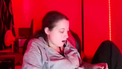 Snapshot of bambiboo8113 chatting on February 18, 6:26 pm bambiboo8113 online show from February 18, 6:26 pm