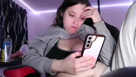 Snapshot of bambiboo8113 chatting on March 5, 7:27 pm bambiboo8113 online show from March 5, 7:27 pm