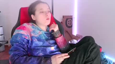 Snapshot of bambiboo8113 chatting on March 10, 12:40 am bambiboo8113 online show from March 10, 12:40 am