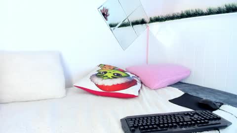 Esteban  online show from December 7, 4:58 pm