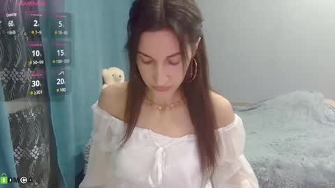 Emma online show from February 8, 6:44 pm