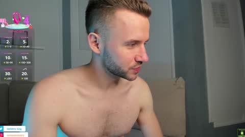 Snapshot of barberryx chatting on September 27, 5:34 am ENRIQUE online show from September 27, 5:34 am