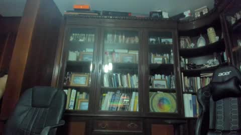 Snapshot of barbie_and_lituam chatting on January 30, 1:00 am BarbieLituam online show from January 30, 1:00 am