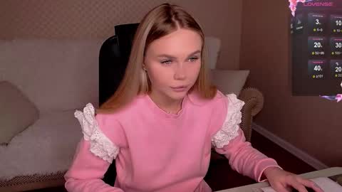 Lilli 3 online show from October 24, 4:31 am